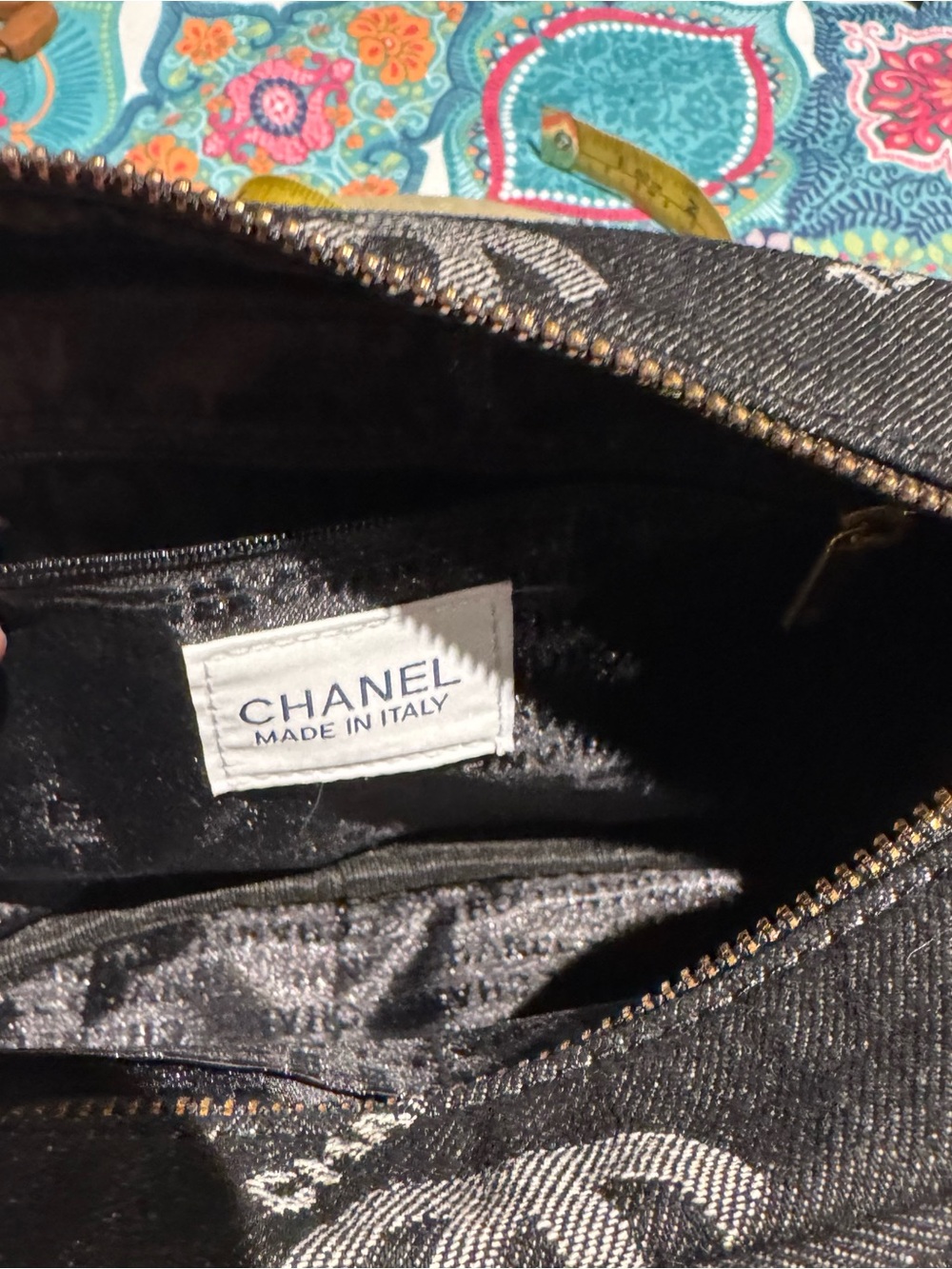 GWP-Chanel beauty Black and Gray Crossbody Bag with Gold Chain - Picture 6 of 8